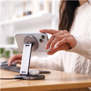 Satechi 2-in-1 Foldable Qi2 Charging Stand - Wireless Charging Dock Item - ST-Q21FM